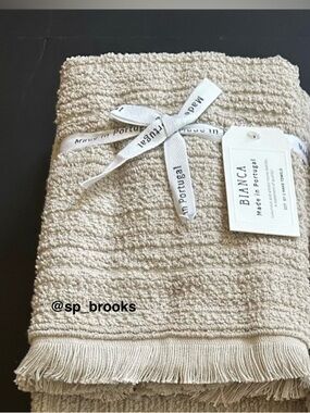 🎁2PC BIANCA Hand Towel Set - Taupe Cotton Boucle Textured Pattern